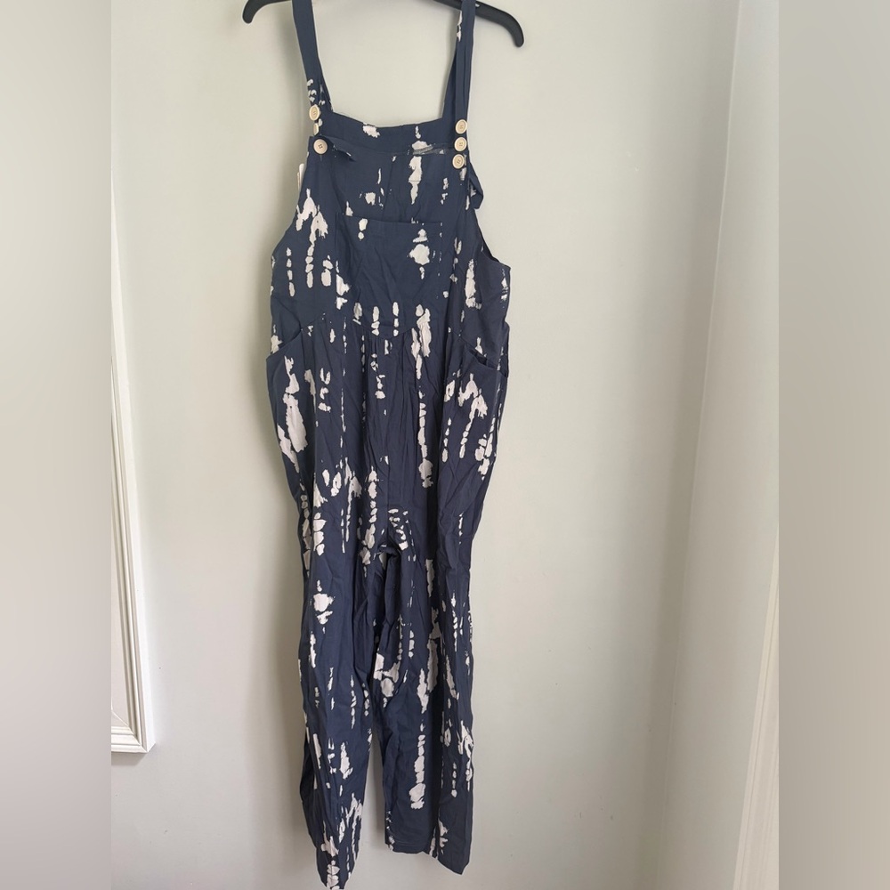 Yes No Navy Blue and White Jumper with Front Pockets and adjustable shoulder